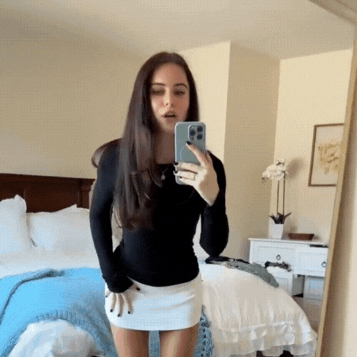 Isabella R., Paris, France